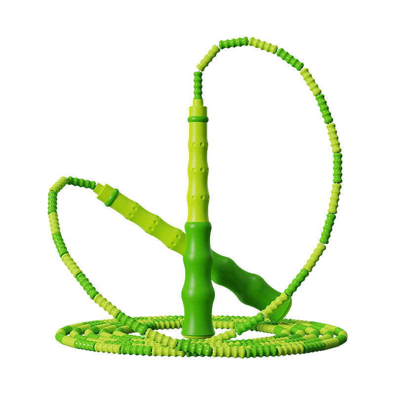 TS-18 peruskoulun oppilaat alkavat oppia bambuköyden hyppäämistä